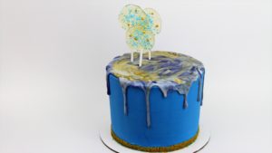 marble drip lollipop cake for 20 ways to decorate edible gold cakes