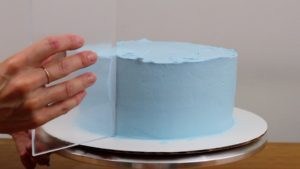 get rid of air bubbles in buttercream