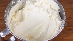 smooth consistency for frosting cakes