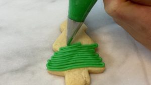 EASY Christmas Cookies buttercream christmas cookie