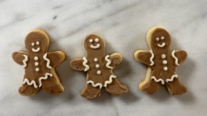 EASY Christmas Cookies gingerbread men