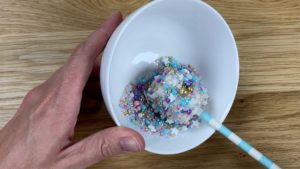 marshmallows dipped in sprinkles 6 sprinkle christmas cake decorating ideas