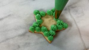 piping christmas tree stack cookie 4 EASY Christmas Cookies