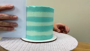 colourful buttercream striped frosting