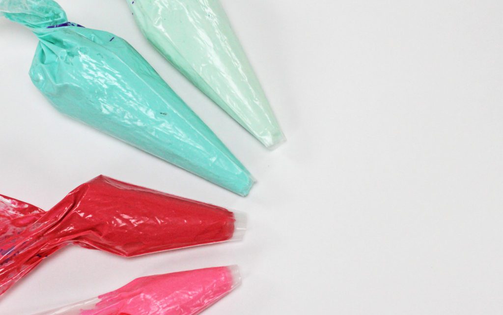 how to colour buttercream frosting british girl bakes how to colour buttercream frosting british girl bakes