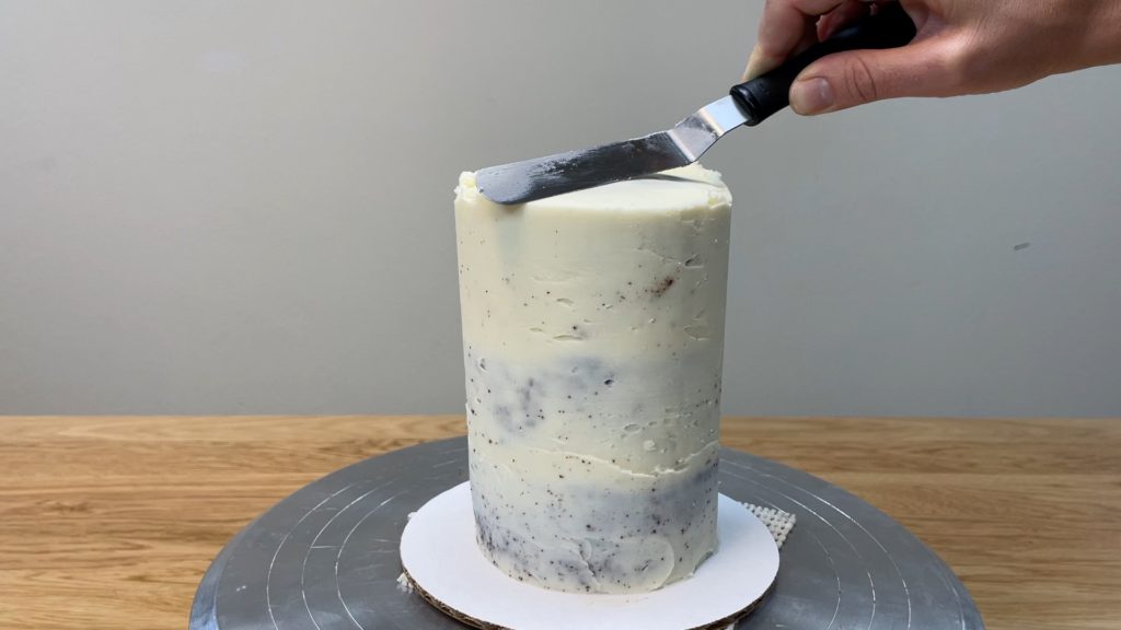 crumb coat How to Make a Birthday Cake