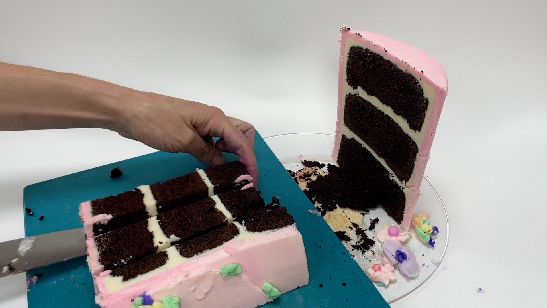 how to slice and serve a tall cake How to Cut TALL Layer Cakes