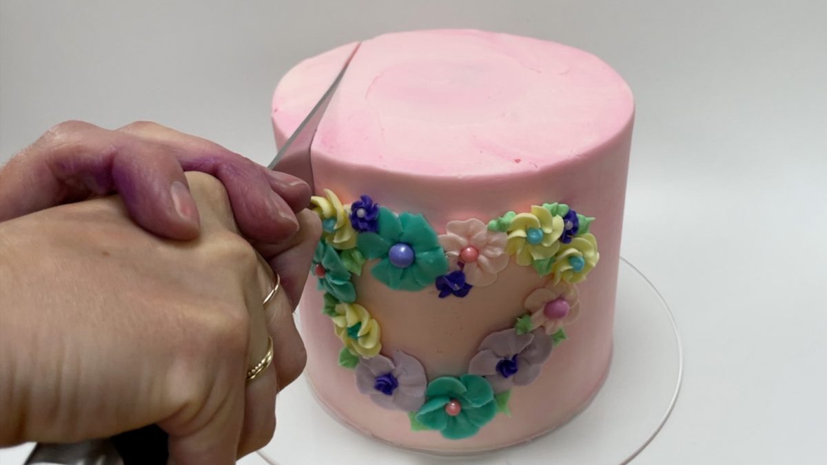 How to Cut Tall Cakes British Girl Bakes