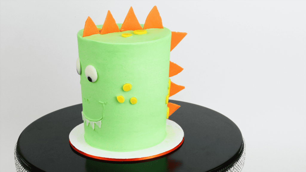 buttercream and chocolate dinosaur cake 10 easy animal cake techniques with no fondant