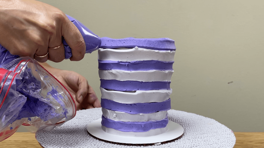 pipe stripes with ziploc bags or piping bags for favourite colour Cake Ideas For Men