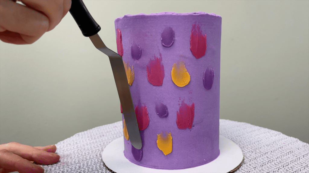 offset spatula for painting on cake 10 Must Have Cake Decorating Tools