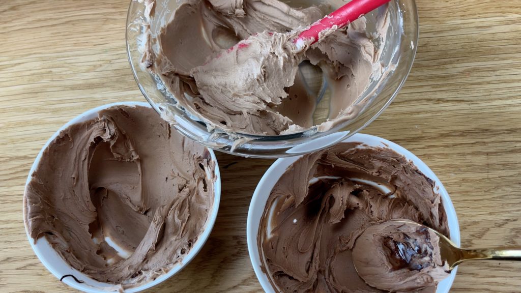 add more chocolate to make buttercream darker 1 frosting recipe 100s of flavours