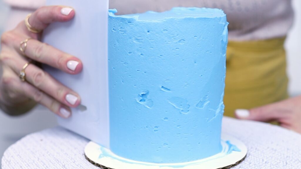 why are there air bubbles in buttercream frosting