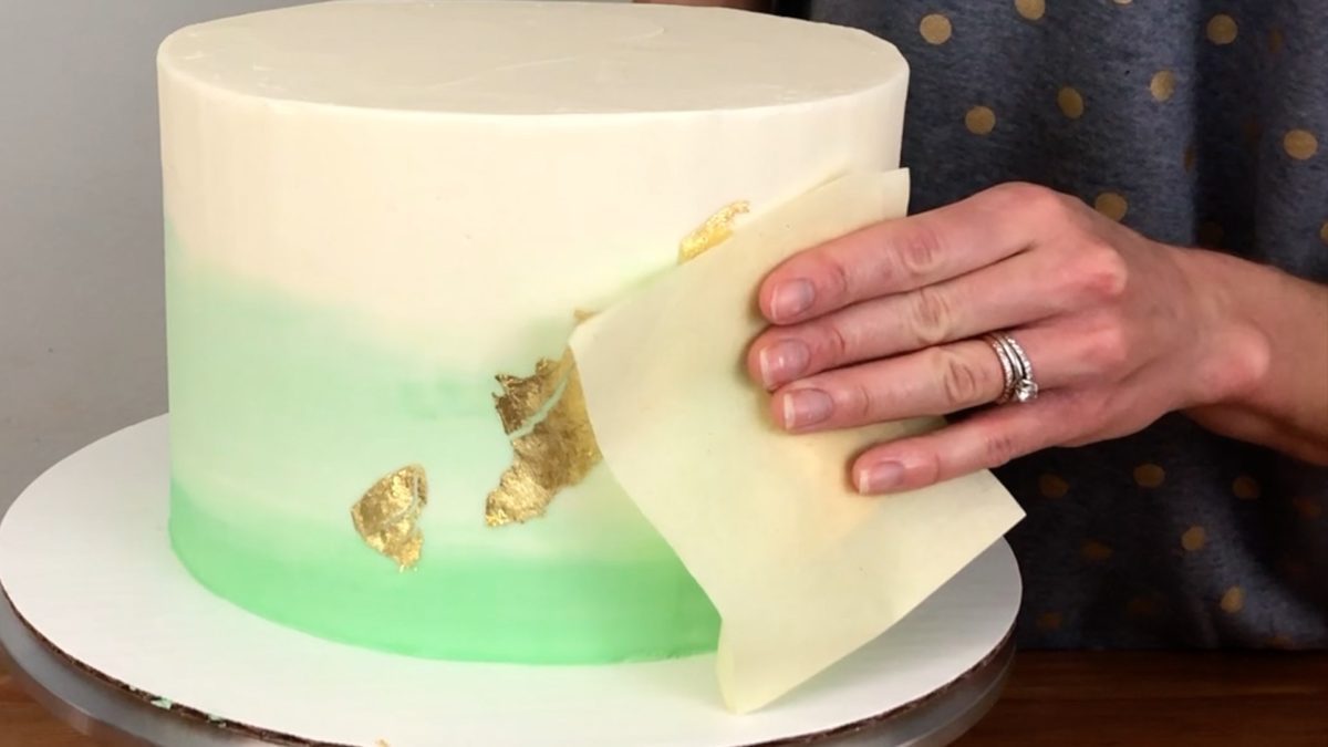 20 Ways to Decorate Gold Cakes British Girl Bakes