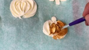 paint gold pumpkins with gold luster dust and vodka