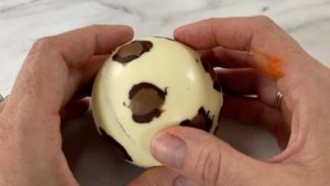 how to make a leopard print hot chocolate bomb