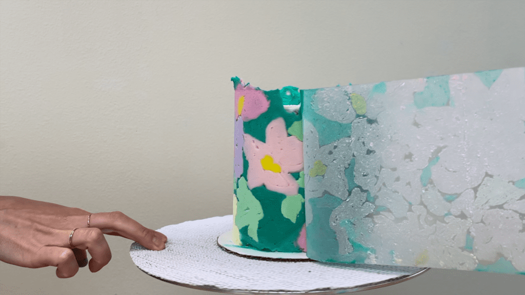 buttercream design will stay behind on the cake how to transfer any design onto a cake