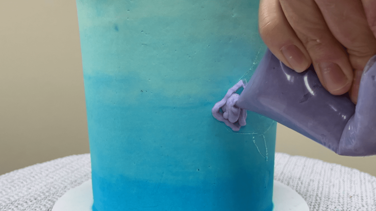 6 Ways To Decorate Cakes Using Ziploc Bags British Girl Bakes