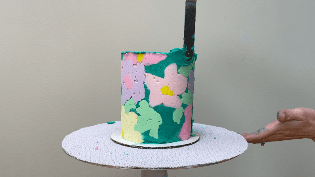 spread frosting over gaps in top edge of cake how to transfer any design onto a cake