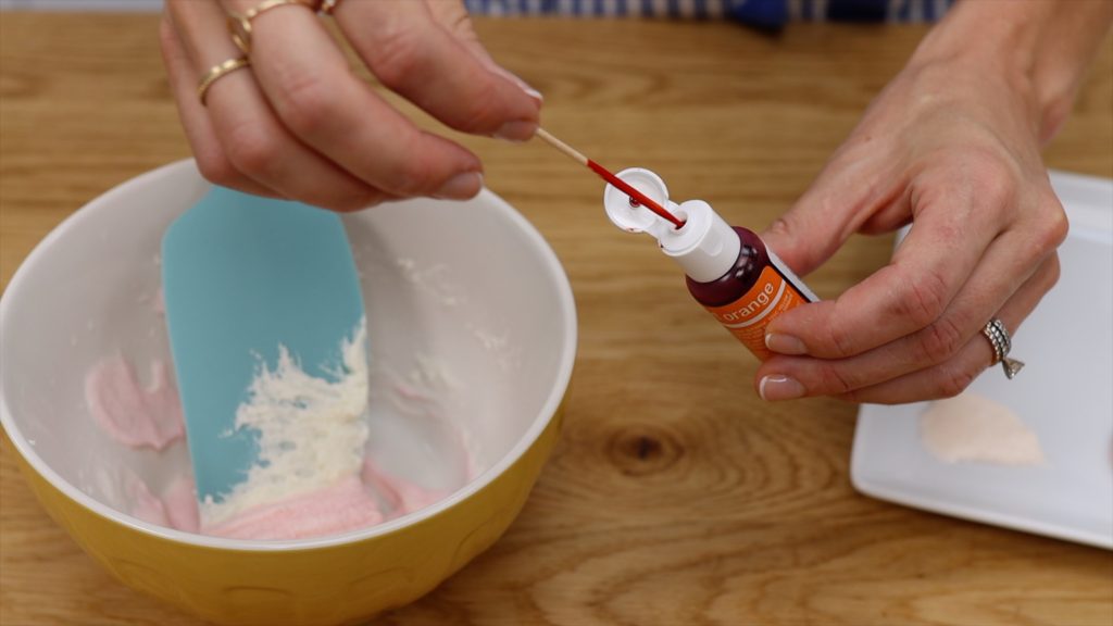 dip a toothpick into gels to make pastel colours 5 Striped Cake Hacks