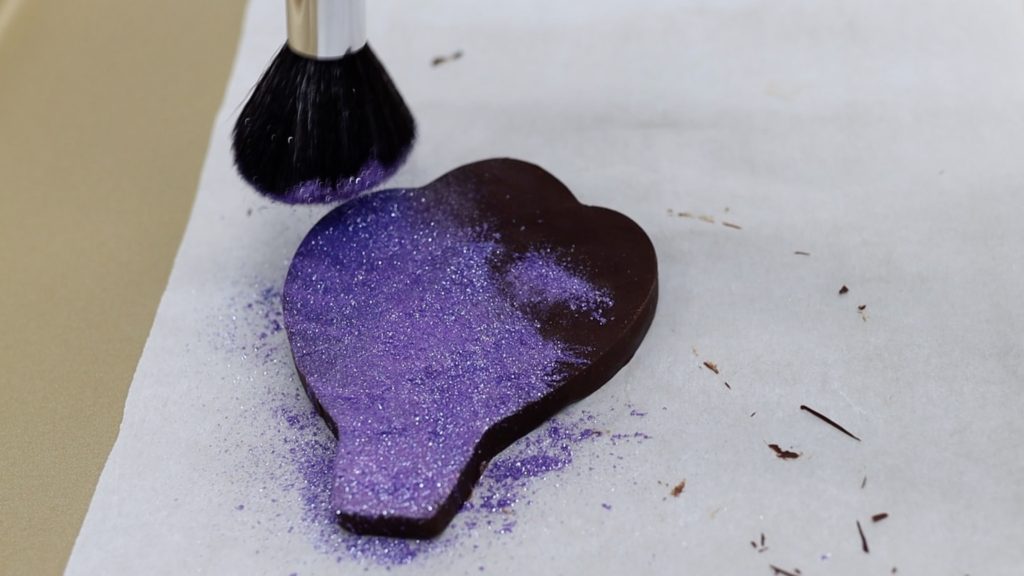 brush chocolate with luster dust or edible glitter 4 Stunning Homemade Cake Toppers