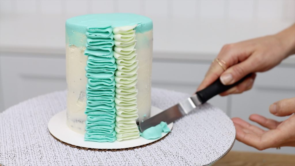 you can fix mistakes in piped stripes if the crumb coat has set 5 Striped Cake Hacks