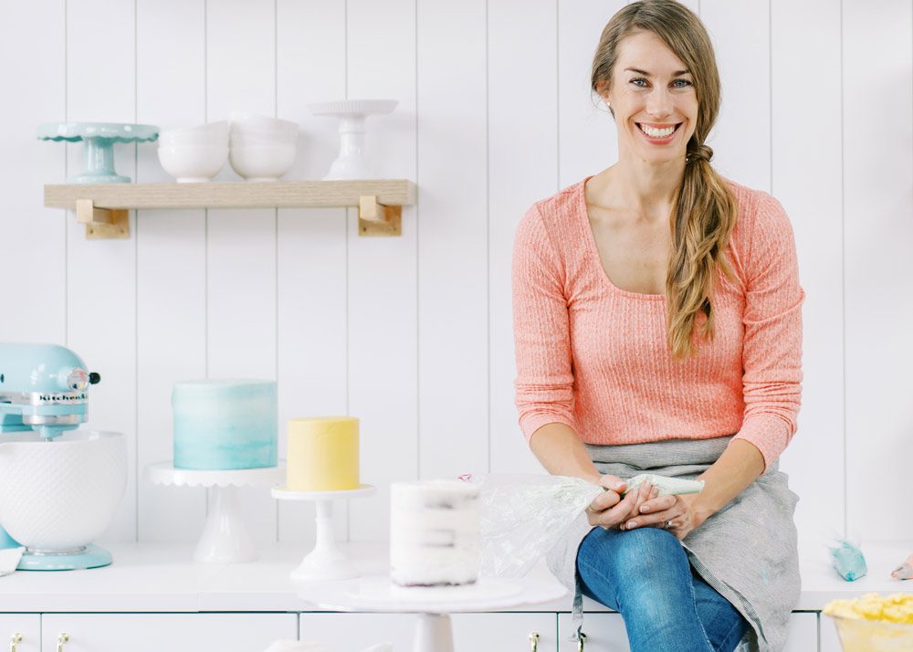 Decorate a cake with me | British Girl Bakes