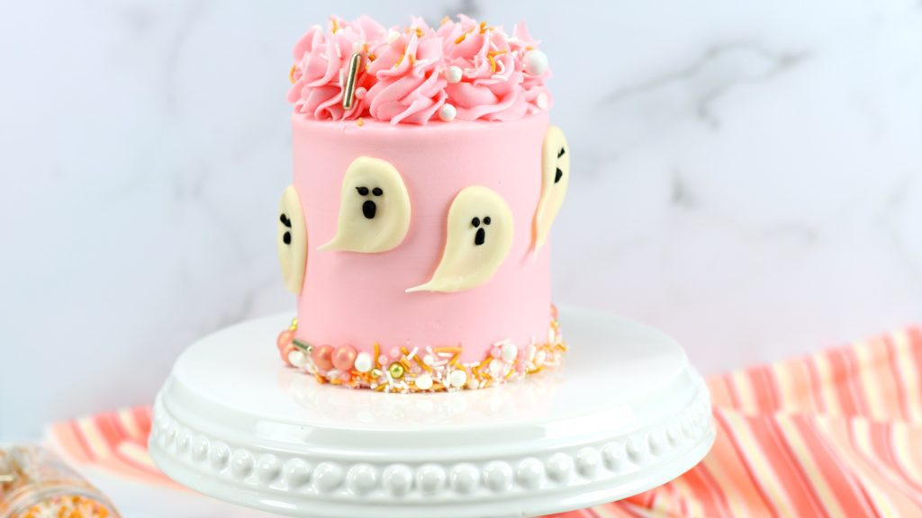 non-traditional colour schemes for holidays eg pink halloween cakes How to Start (and Spot!) Cake Trends