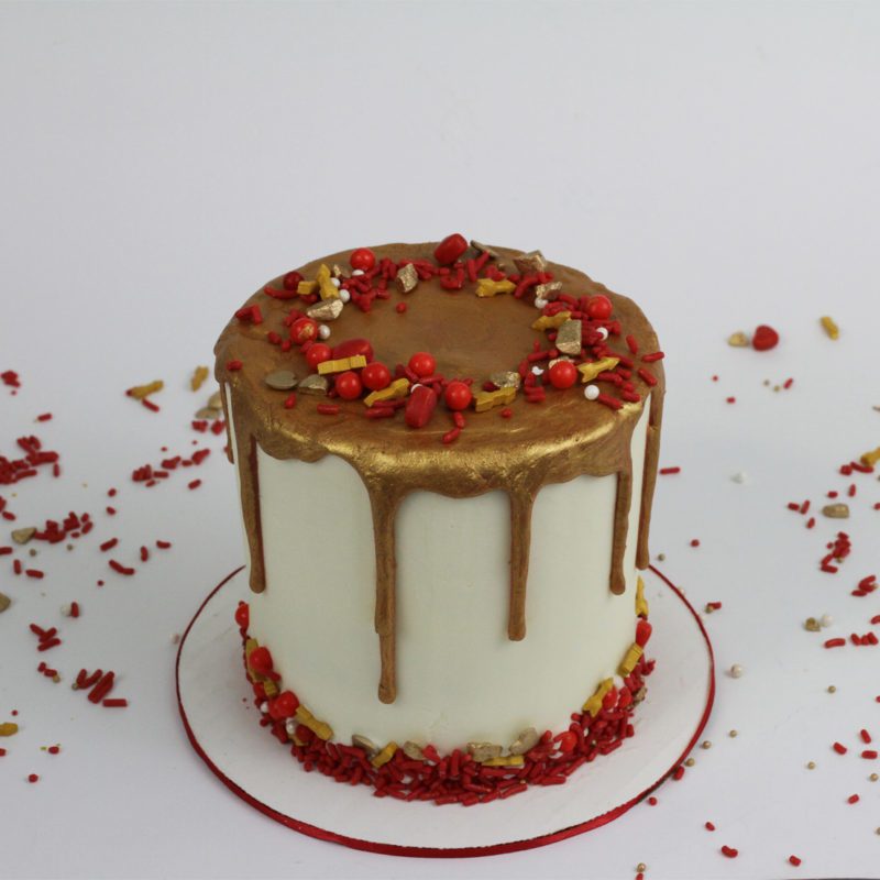 20 Ways to Decorate Gold Cakes - British Girl Bakes