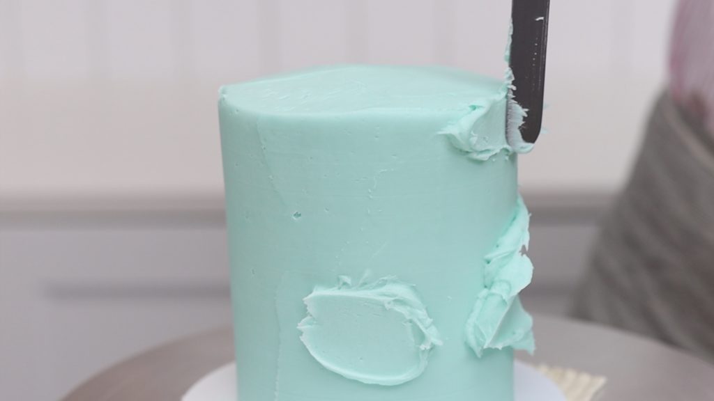 touch up indents for smooth frosting 15 Frosting Mistakes You're Making