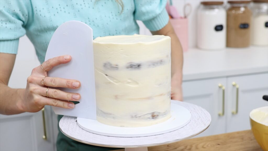 apply a crumb coat to a cake How to Make an Ice Cream Cake