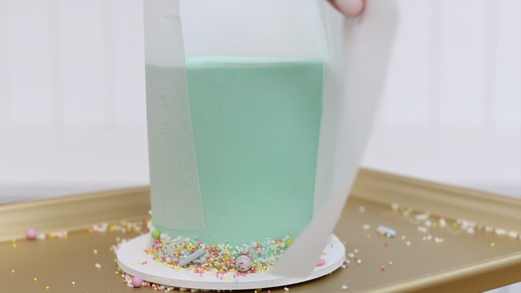 how to make neat sprinkle borders around cakes | British Girl Bakes