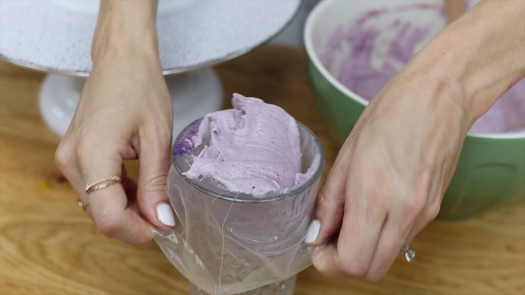 how to fill a piping bag with a glass secret tool