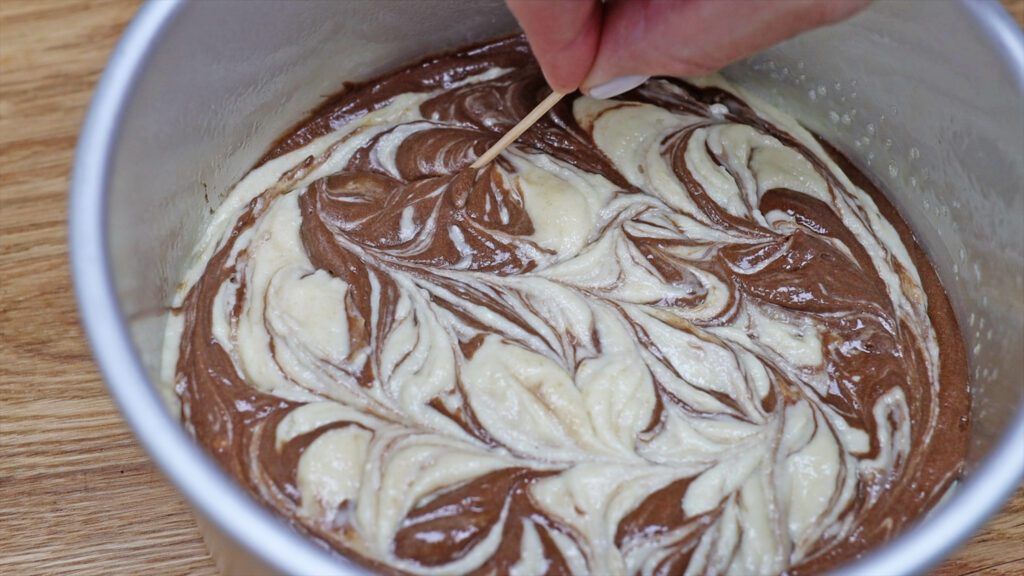 how to Marble Cake layers