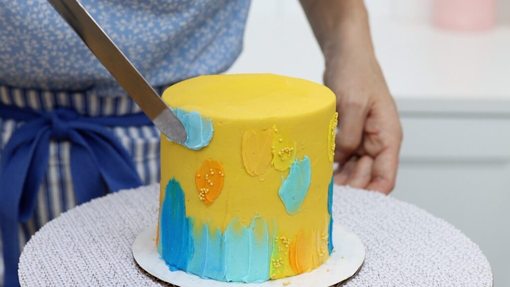 how to cover dents in cakes