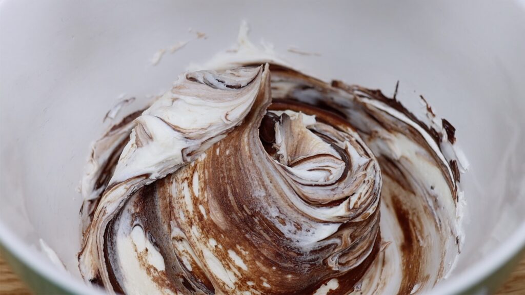 how to make chocolate buttercream frosting