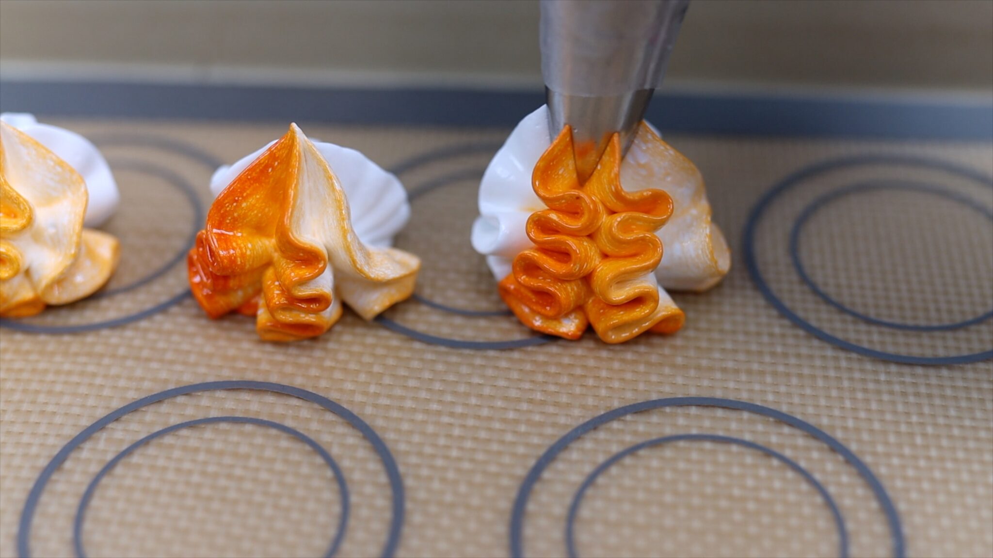 How to Make Meringues for Cake Decorating British Girl Bakes