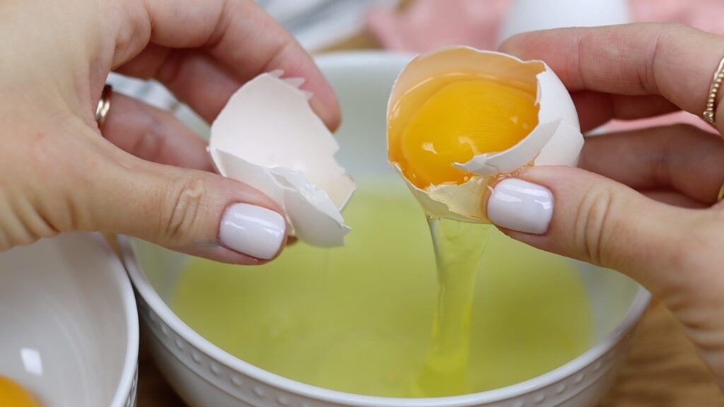 how to separate eggs to make meringues