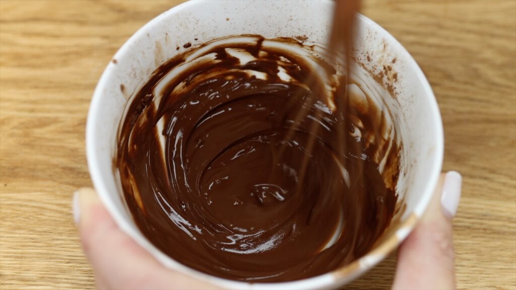 cocoa powder paste for black frosting