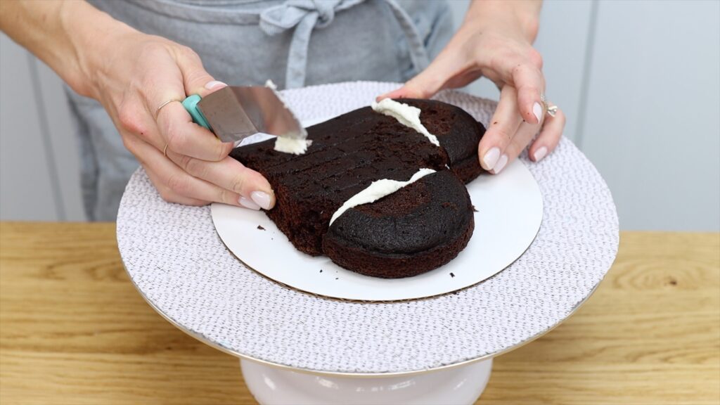 heart cake without a heart pan