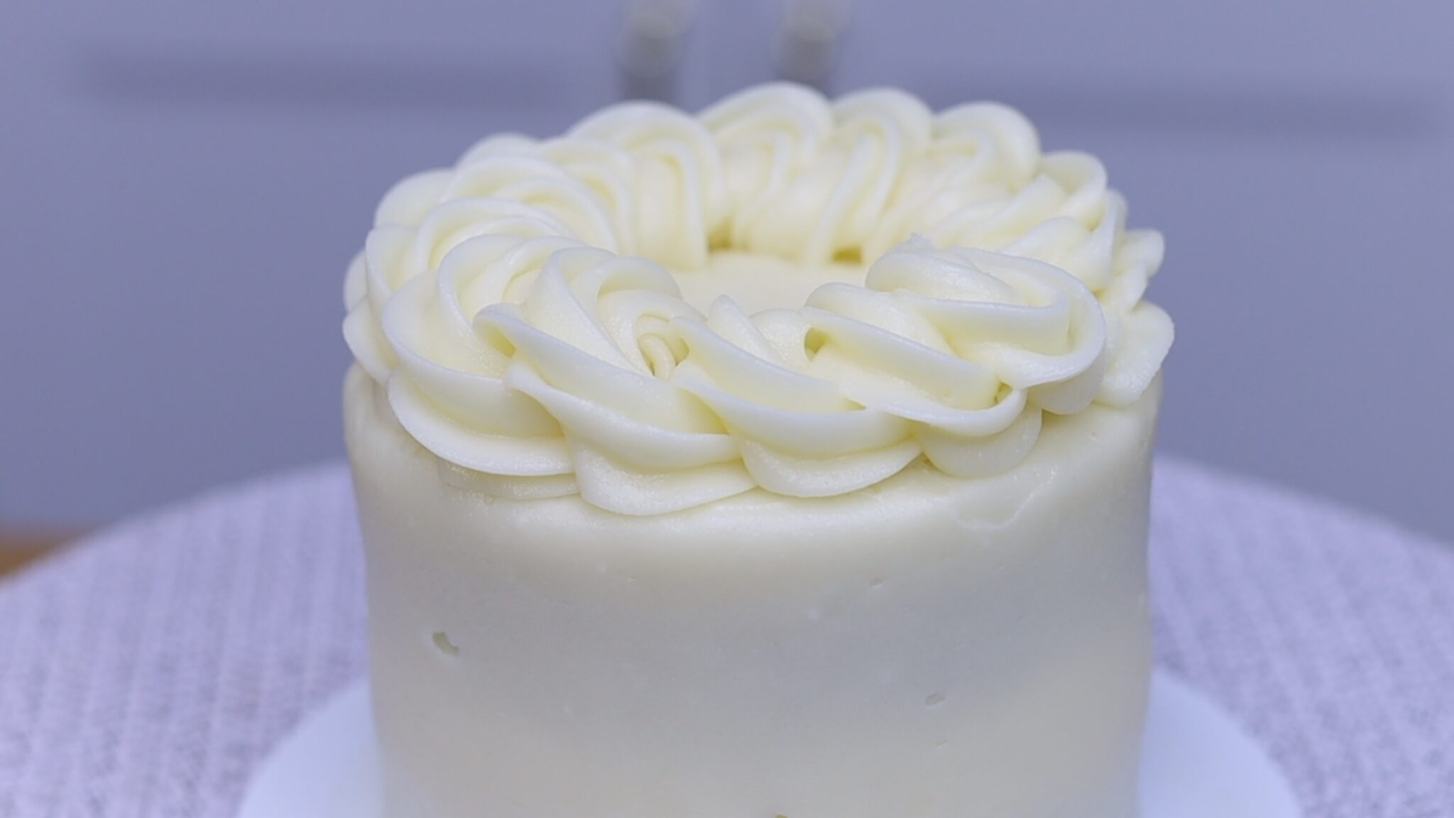 Cream Cheese Frosting for Piping, Frosting and Glazes British Girl Bakes