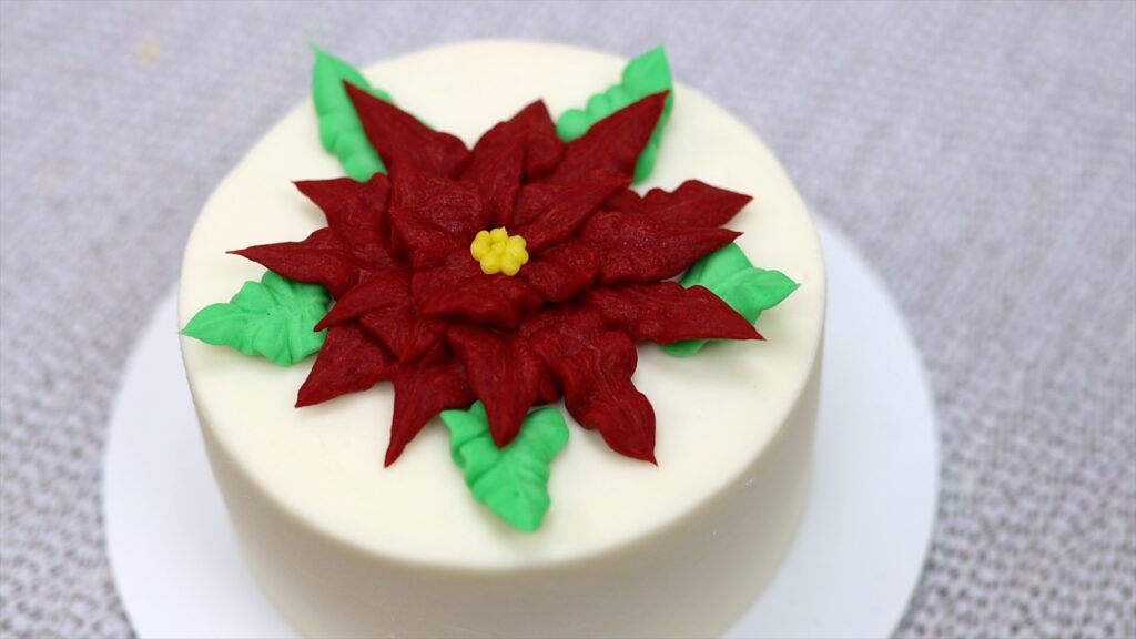 buttercream poinsettia cake design