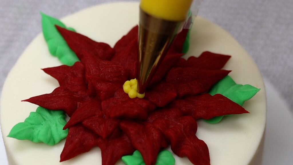 how to pipe a poinsettia flower