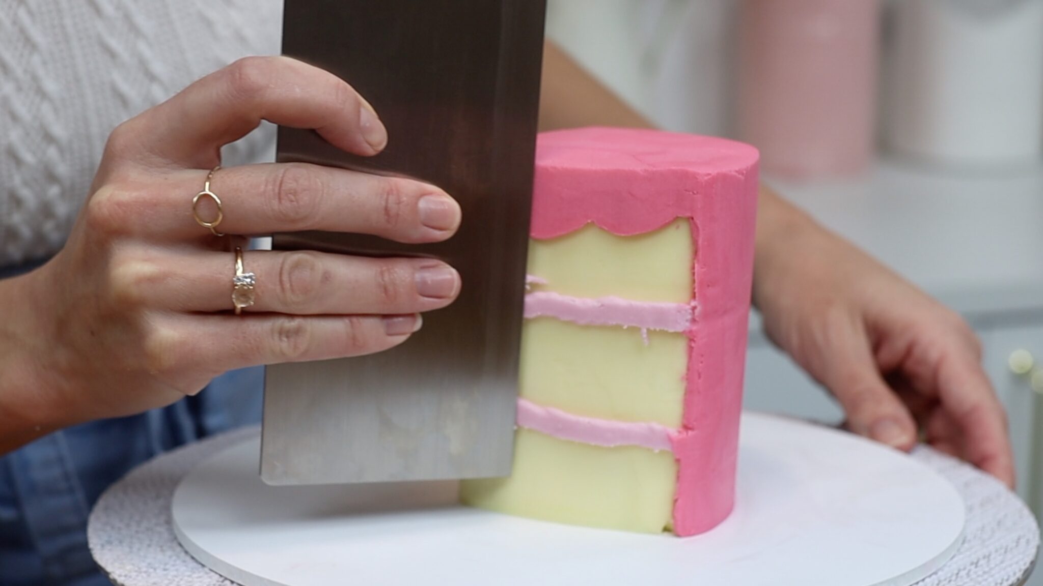 How to Make a Comic Cartoon Cake with Buttercream - British Girl Bakes