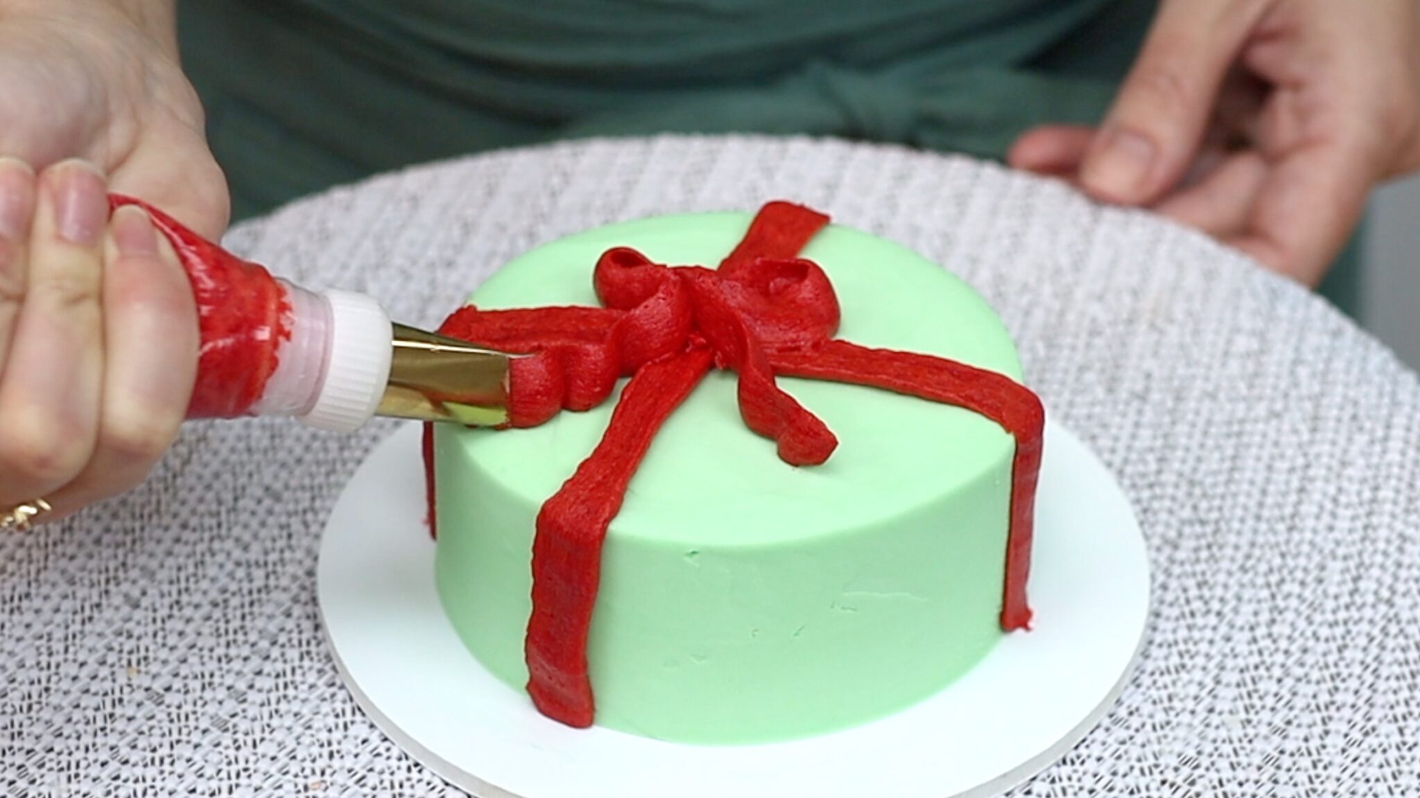 How to Use Couplers British Girl Bakes