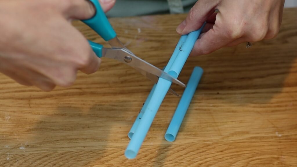 boba straws to stack a tier cake