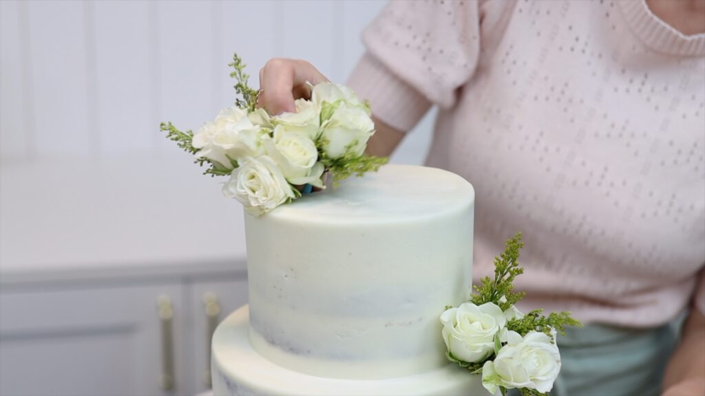 how to decorate a cake with fresh flowers