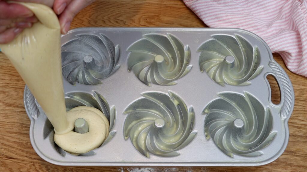 how to pipe cake batter into a mini bundt pan