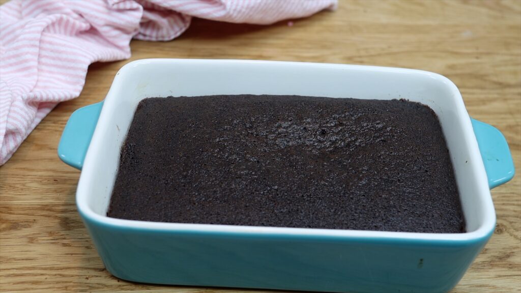 9 x 6 inch chocolate tray bake cake recipe