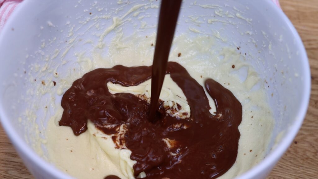 add cocoa powder to small batch chocolate cake batter